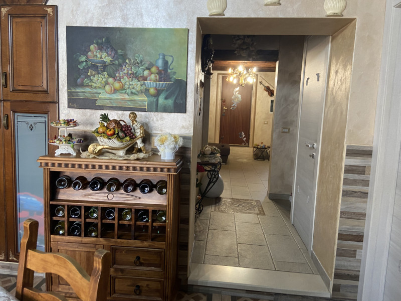 Esplora questa straordinaria opportunità nel cuore della storica corte di Molina di Malo! Questo ...