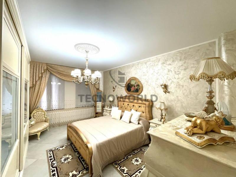 Esplora questa straordinaria opportunità nel cuore della storica corte di Molina di Malo! Questo ...