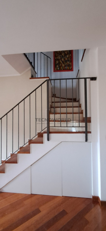 Nel cuore di San Vito di Leguzzano,  esclusivo appartamento duplex situato all'interno di uno spl...