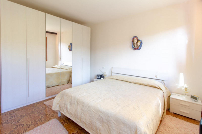 In vendita in località Lepre, proponiamo una interessante villetta indipendente di 140 mq, con vi...