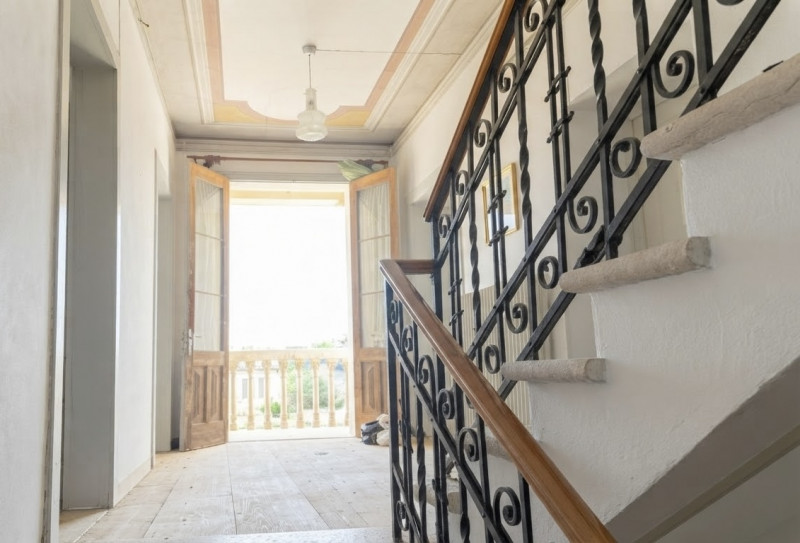 (Per INFO Roberto 3453195338) A Possagno, in zona centrale e a poca distanza dal tempio del Canov...