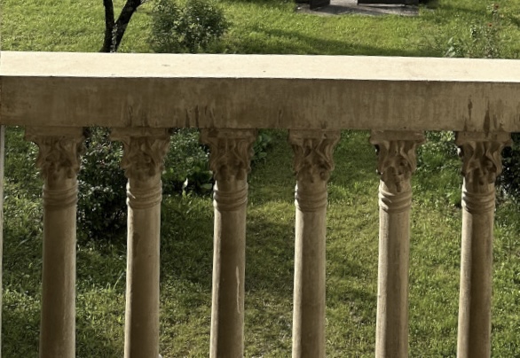 (Per INFO Roberto 3453195338) A Possagno, in zona centrale e a poca distanza dal tempio del Canov...