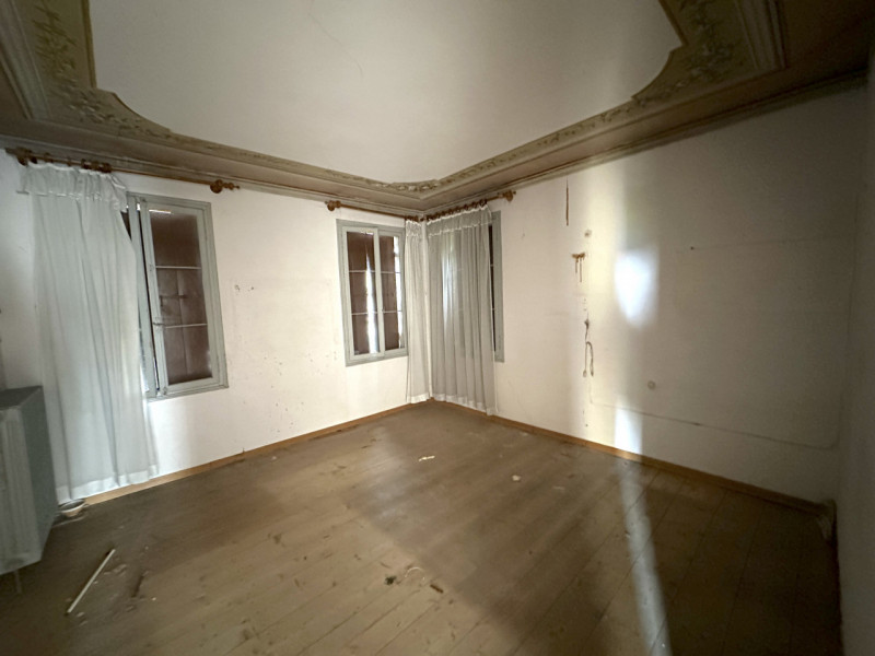(Per INFO Roberto 3453195338) A Possagno, in zona centrale e a poca distanza dal tempio del Canov...