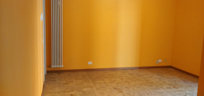 Monselice Affitto Negozio