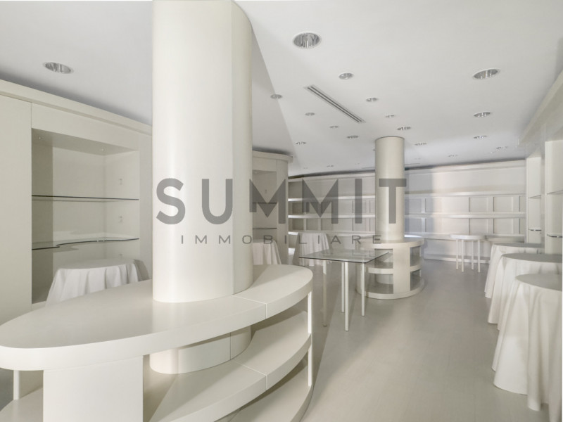 SCHIO - CENTRO STORICO:  Ampio e raffinato NEGOZIO sviluppato su due piani. Cl. En. G IPE 175,00....