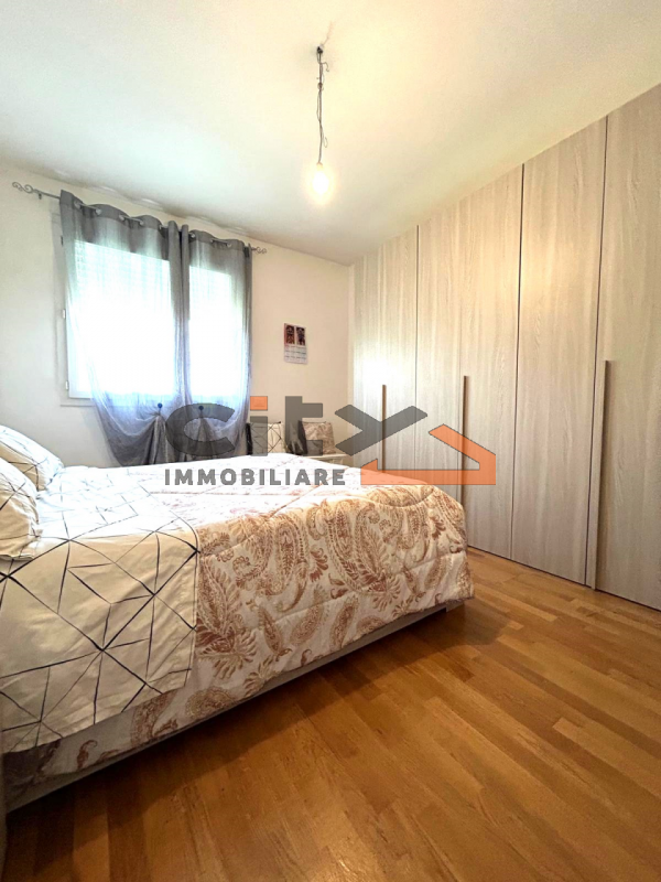 Nel cuore di San Giuseppe di Cassola, proponiamo in esclusiva un appartamento al piano terra con ...