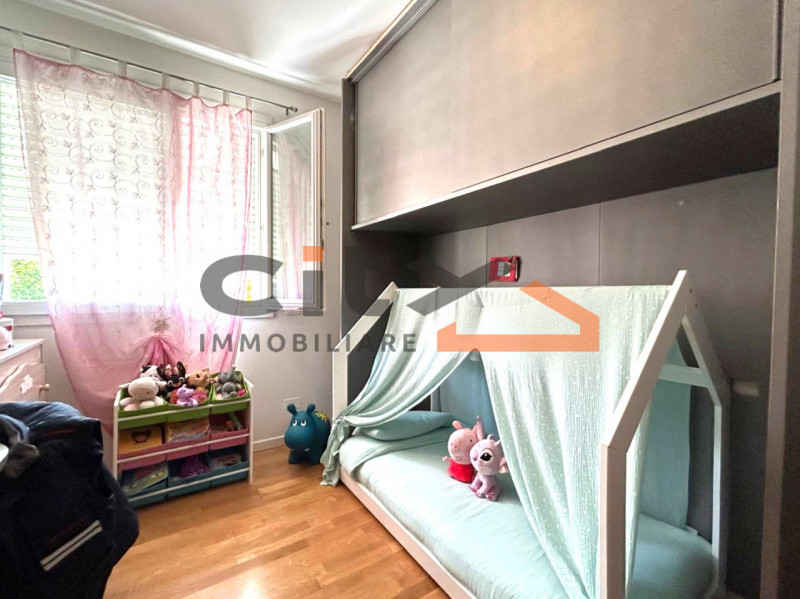 Nel cuore di San Giuseppe di Cassola, proponiamo in esclusiva un appartamento al piano terra con ...