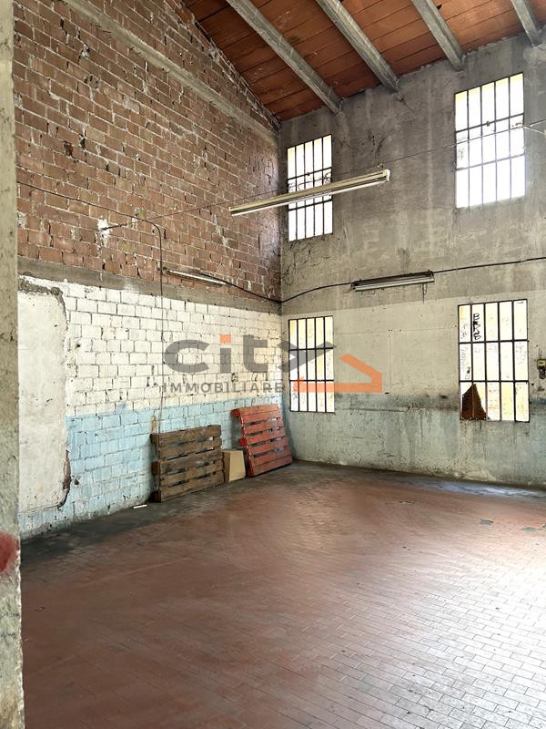 Nel cuore pulsante di Bassano del Grappa, proponiamo in esclusiva PALAZZETTO STORICO DA RISTRUTTU...