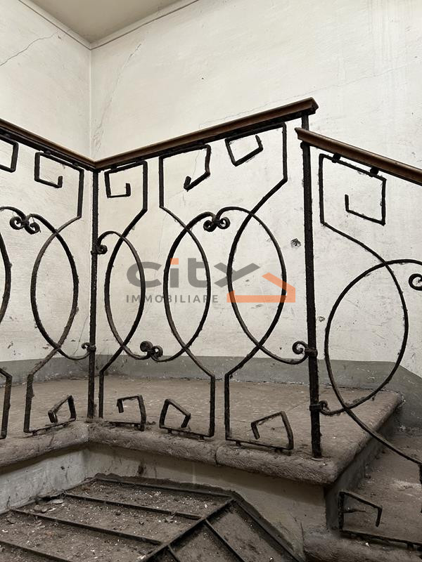 Nel cuore pulsante di Bassano del Grappa, proponiamo in esclusiva PALAZZETTO STORICO DA RISTRUTTU...