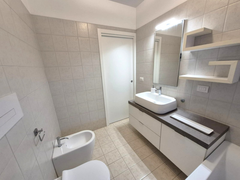 In una delle zone più richieste di Padova Ovest, precisamente nel tranquillo quartiere residenzia...