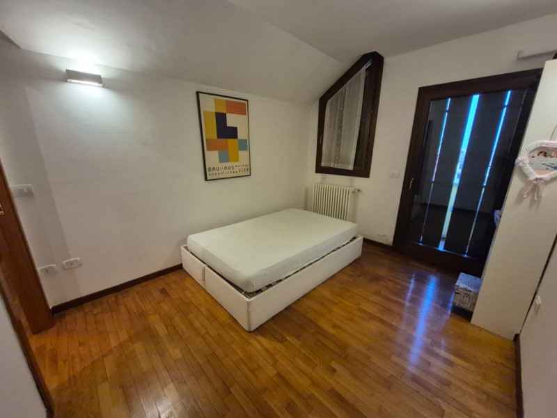 In una delle zone più richieste di Padova Ovest, precisamente nel tranquillo quartiere residenzia...