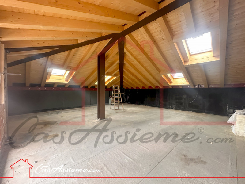 Rif. AG034
A pochi passi dal centro del paese, in zona strategica in fase di importante riqualifi...