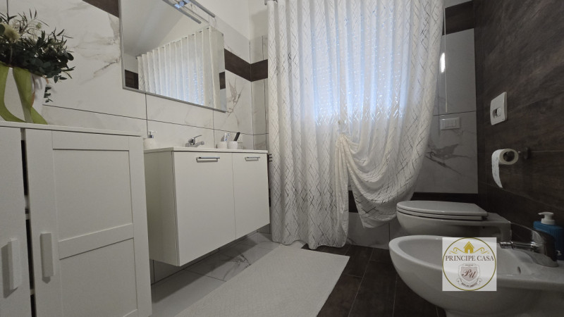 Rif. S391 - Proponiamo in vendita, a due minuti dal centro di Baone, immobile accostato indipende...