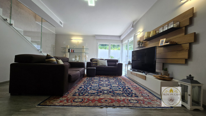 Rif. S391 - Proponiamo in vendita, a due minuti dal centro di Baone, immobile accostato indipende...