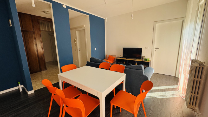 Disponibile dal 1 gennaio. 

CAMERA con LETTO MATRIMONIALE in appartamento in ottimo stato, ristr...