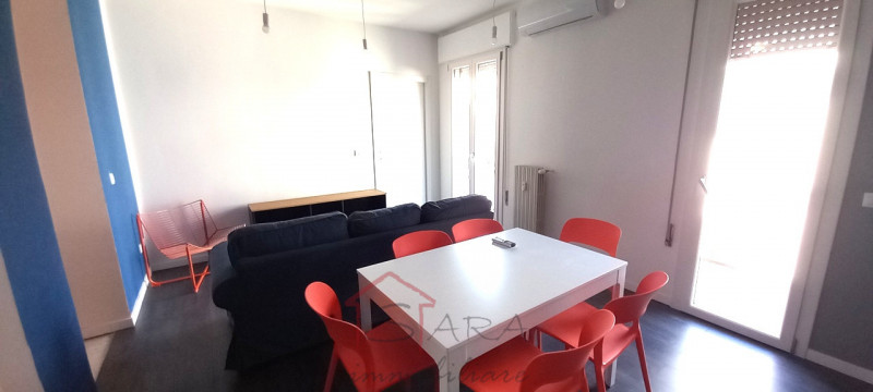 Disponibile dal 1 gennaio. 

CAMERA con LETTO MATRIMONIALE in appartamento in ottimo stato, ristr...