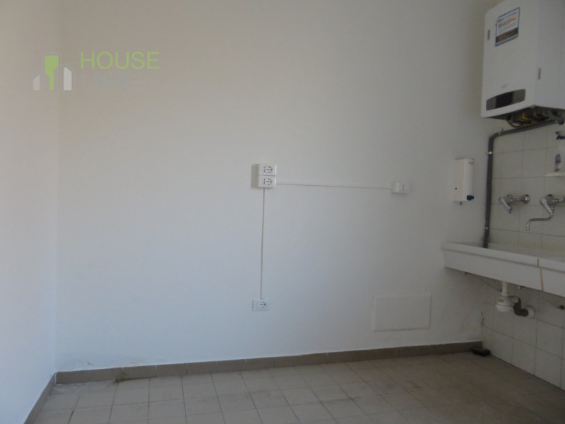 SCHIO - Z.I: CAPANNONE INDUSTRIALE di mq 700 circa con uffici mq 70 con carroponte da 10 ton, H 6...