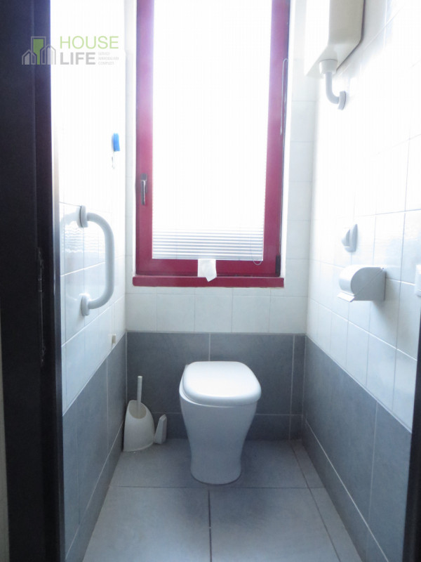 SCHIO - Z.I: CAPANNONE INDUSTRIALE di mq 700 circa con uffici mq 70 con carroponte da 10 ton, H 6...