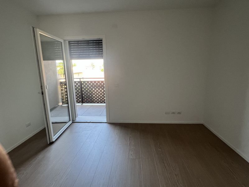 Comodo al centro di Spresiano si propone in vendita appartamento al secondo ed ultimo piano servi...