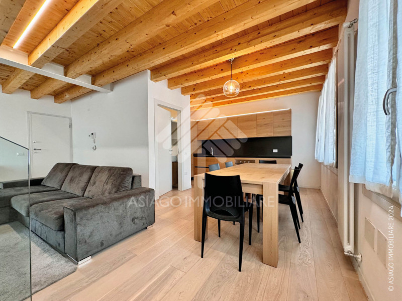 Asiago Immobiliare propone in esclusiva una splendida soluzione di AFFITTO PER L'INTERA STAGIONE ...