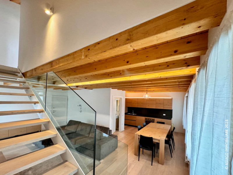 Asiago Immobiliare propone in esclusiva una splendida soluzione di AFFITTO PER L'INTERA STAGIONE ...