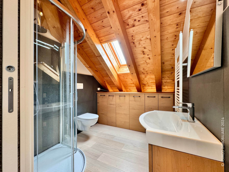 Asiago Immobiliare propone in esclusiva una splendida soluzione di AFFITTO PER L'INTERA STAGIONE ...