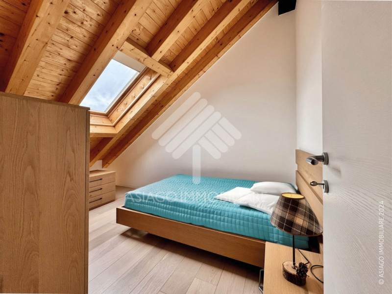 Asiago Immobiliare propone in esclusiva una splendida soluzione di AFFITTO PER L'INTERA STAGIONE ...