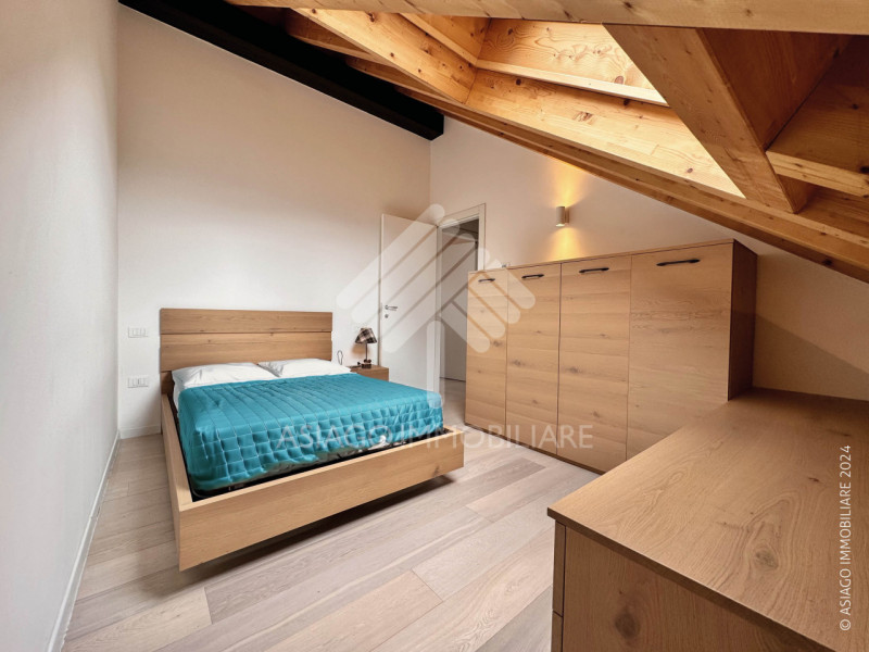 Asiago Immobiliare propone in esclusiva una splendida soluzione di AFFITTO PER L'INTERA STAGIONE ...