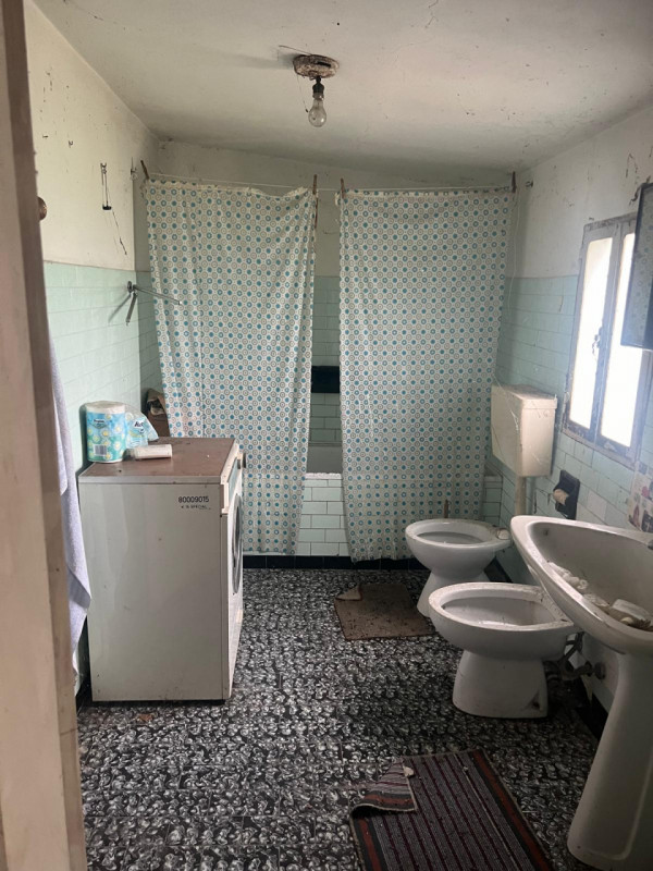 Vendesi a Monselice, località Ca' Oddo, casolare di importanti metrature, tipica abitazione conta...