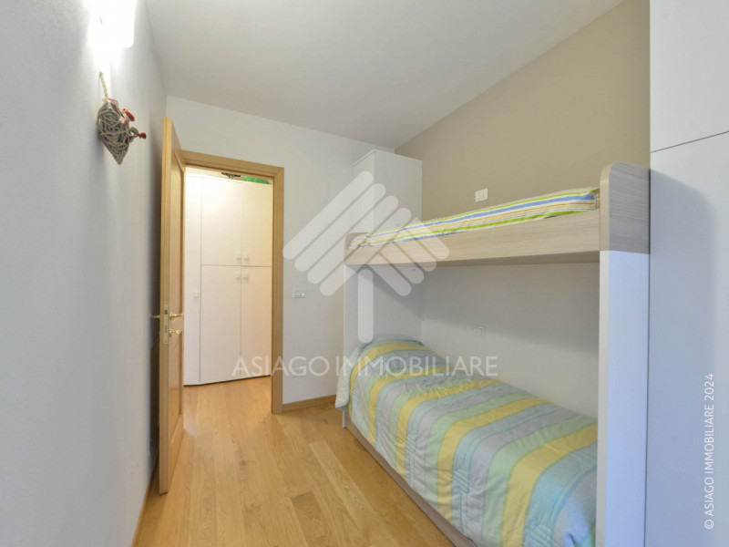 Vivere la stagione autunnale e quella invernale in questo Chalet sarà un'esperienza indimenticabi...