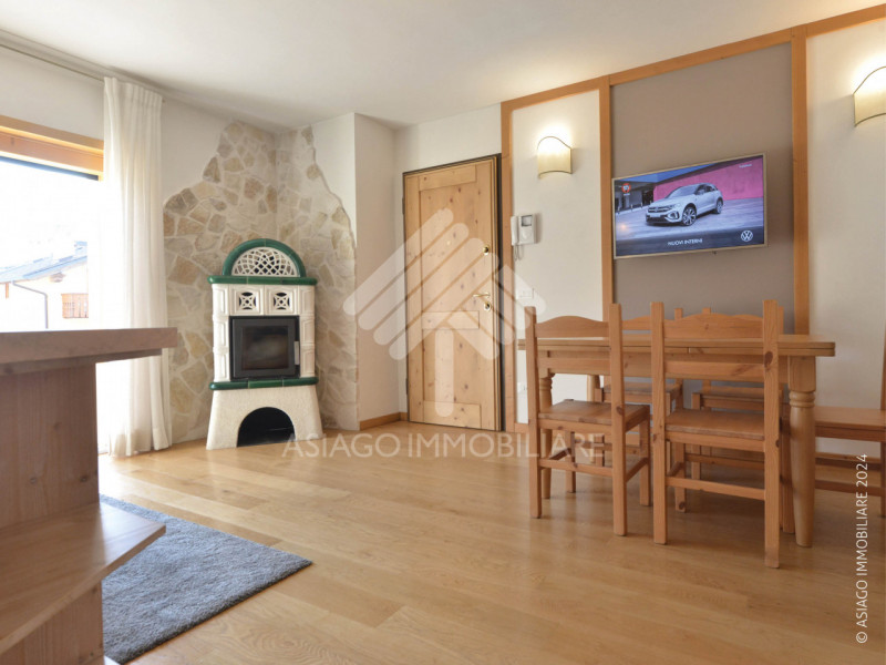 Vivere la stagione autunnale e quella invernale in questo Chalet sarà un'esperienza indimenticabi...