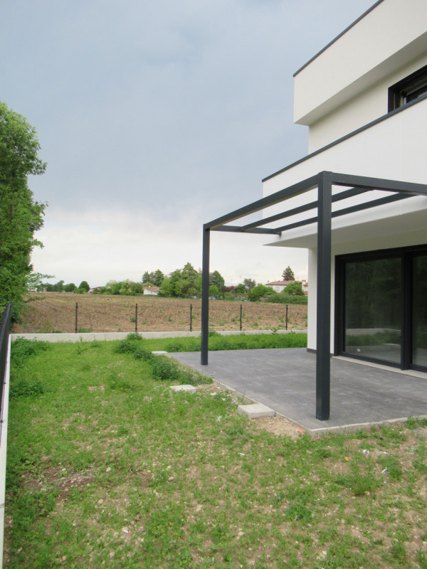 A Carità di Villorba (TV), proponiamo in vendita ampia porzione di abbinata (108 mq calpestabili ...