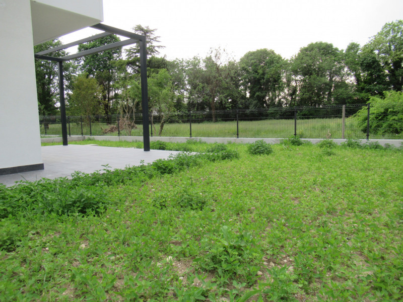 A Carità di Villorba (TV), proponiamo in vendita ampia porzione di abbinata (108 mq calpestabili ...