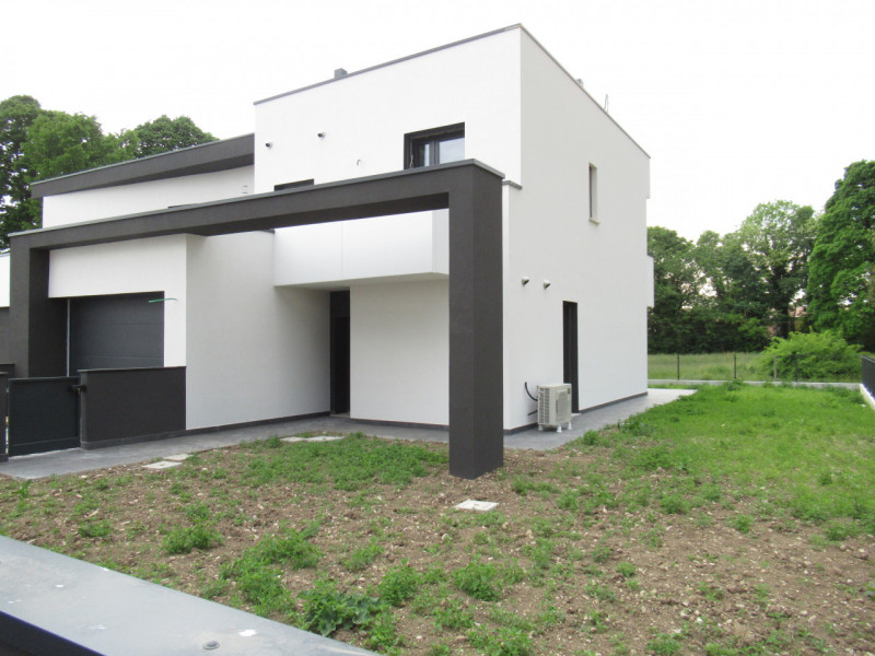 A Carità di Villorba (TV), proponiamo in vendita ampia porzione di abbinata (108 mq calpestabili ...