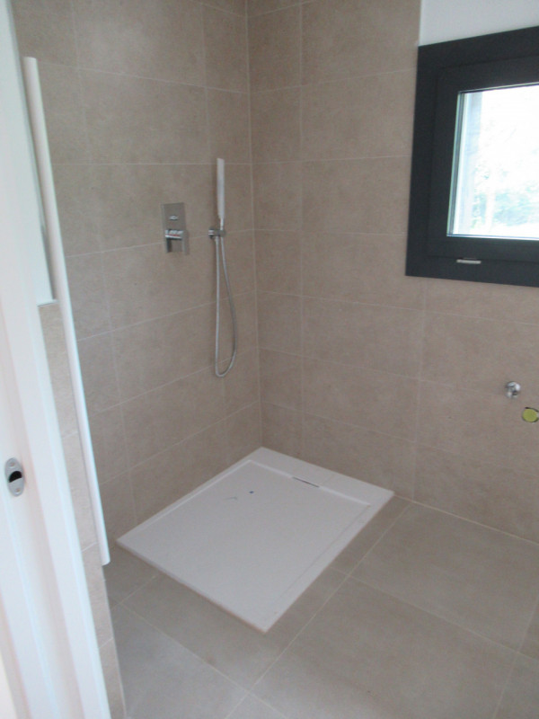 A Carità di Villorba (TV), proponiamo in vendita ampia porzione di abbinata (108 mq calpestabili ...