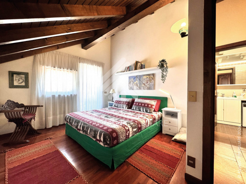 AFFITTO ESCLUSIVO AD USO TURISTICO dal 08 dicembre al 6 gennaio '25 - Se cercate la "cornice" ide...