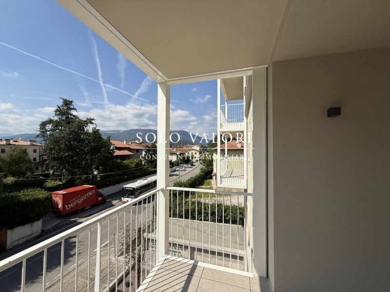 Rif. BA221-A11 – Info m./WhatsApp +39 393 9878704 Daniel

Se stai cercando una casa nuova, spazio...