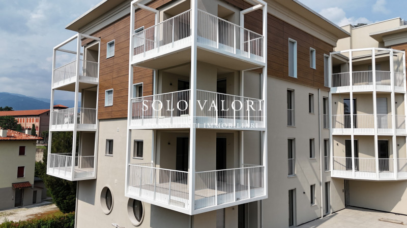 Rif. BA221-A11 – Info m./WhatsApp +39 393 9878704 Daniel

Se stai cercando una casa nuova, spazio...