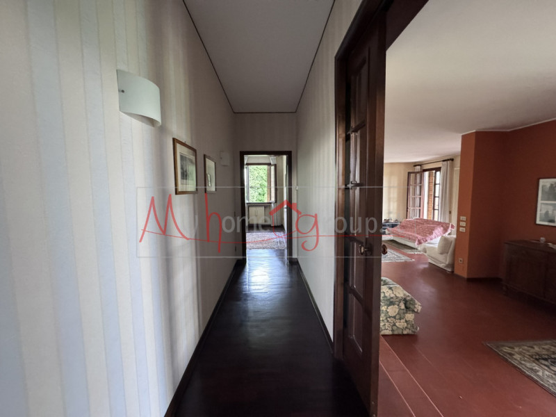 Villa singola in vendita a Rubano
Proponiamo in vendita una villa singola di circa 250 mq con un ...