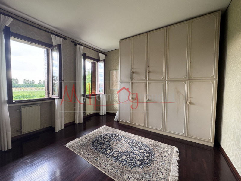 Villa singola in vendita a Rubano
Proponiamo in vendita una villa singola di circa 250 mq con un ...
