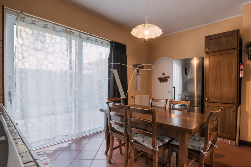 Ti piacerebbe fare aperitivo o far giocare i tuoi bambini comodamente a 5 minuti da casa? 

In ve...