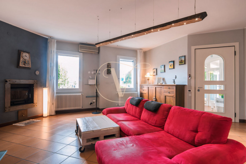 Ti piacerebbe fare aperitivo o far giocare i tuoi bambini comodamente a 5 minuti da casa? 

In ve...