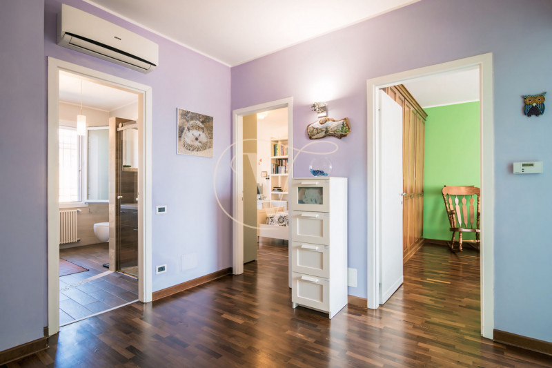 Ti piacerebbe fare aperitivo o far giocare i tuoi bambini comodamente a 5 minuti da casa? 

In ve...