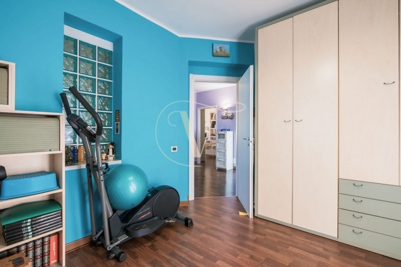 Ti piacerebbe fare aperitivo o far giocare i tuoi bambini comodamente a 5 minuti da casa? 

In ve...