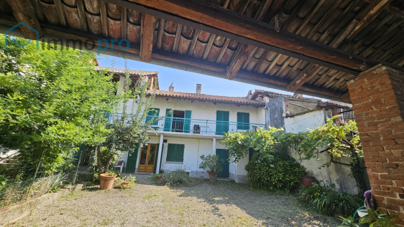 Rustici e casali in Vendita a Aglie'