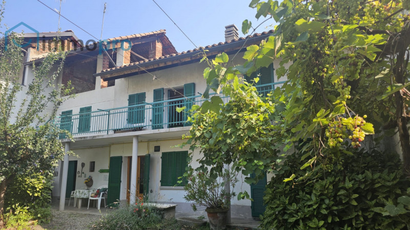 Rustici e casali in Vendita a Aglie'