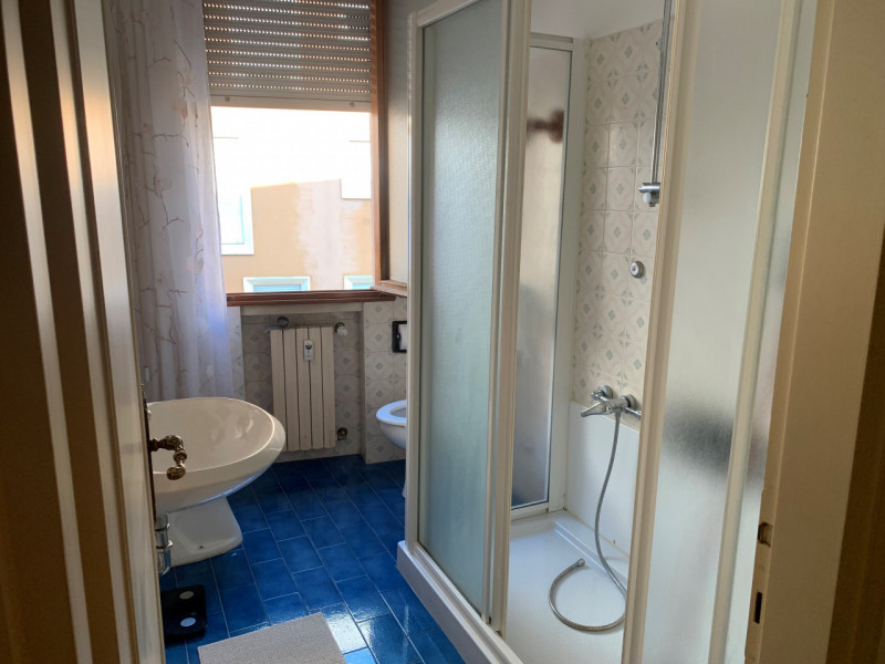 SAN GIUSEPPE, centrale in zona comoda a tutti i principali servizi, proponiamo in affitto stanza ...