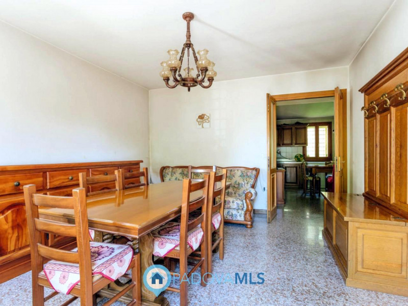 Immobile in esclusiva al Gruppo Padova MLS

Cinto Euganeo - A Valnogaredo proponiamo immobile cos...