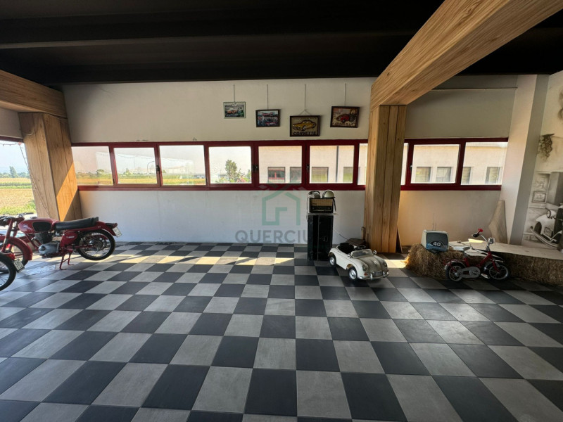 Capannoni industriali ed artigianali in vendita e affitto in Vendita a Zevio