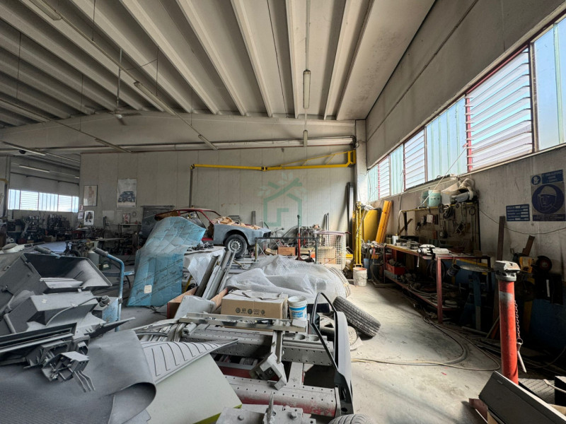 Capannoni industriali ed artigianali in vendita e affitto in Vendita a Zevio